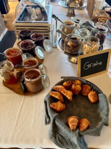 petit déjeuner aiguille grive