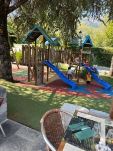 sunset beach restaurant kids friendly à annecy